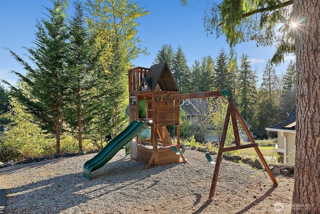 22615 146 Th St E, House other with 4 bedrooms, 4 bathrooms and 3 parking in Orting WA | Image 36