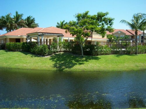 818 Villa Cir, Boynton Beach, FL, 33435-8917 | Card Image