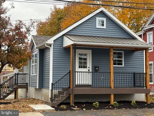 153 N Tulpehocken St, PINE GROVE, PA, 17963-1219 | Card Image