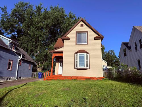 1011 Marion St, Saint Paul, MN, 55117-5157 | Card Image