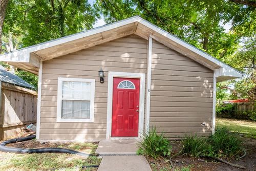 b-4704 Evans Ave, Austin, TX, 78751-2631 | Card Image