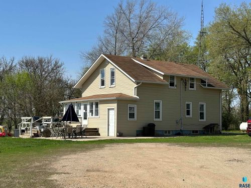 44415 Us Highway 18, Freeman, SD, 57029-6213 | Card Image