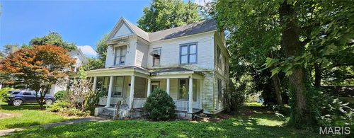 305 E Cypress St, Charleston, MO, 63834-1708 | Card Image