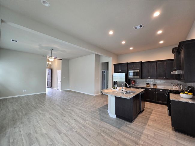 17409 Turtleweed Ln, House other with 3 bedrooms, 2 bathrooms and 2 parking in Conroe TX | Image 10
