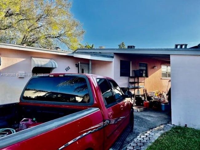 665 Ne 178th St, House other with 3 bedrooms, 2 bathrooms and null parking in Miami FL | Image 24