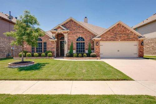 9801 Saltbrush St, Fort Worth, TX, 76177-7406 | Card Image