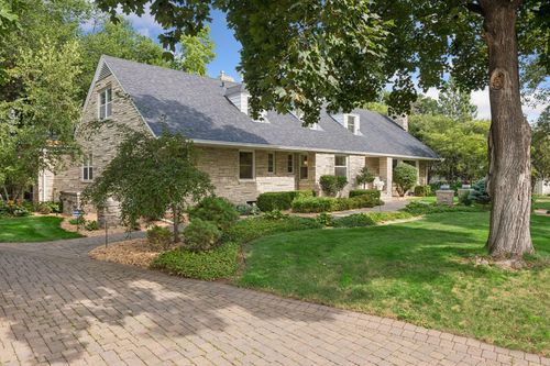 4808 Woodhill Way, Edina, MN, 55424-1172 | Card Image