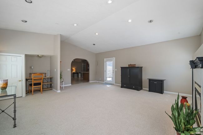 2009 7455, House other with 5 bedrooms, 2 bathrooms and 10 parking in West Jordan UT | Image 6
