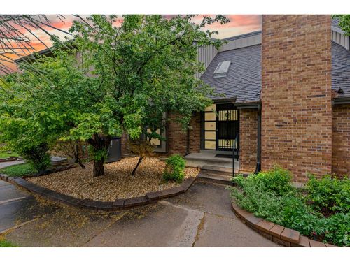 8018 E Phillips Cir, Centennial, CO, 80112-3232 | Card Image