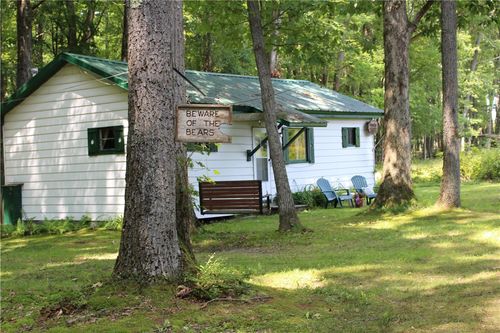 36 Acorn Ln, Warren, PA, 16365-7301 | Card Image