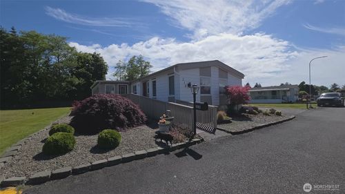218 Ho Hum Ln, Aberdeen, WA, 98520-8533 | Card Image