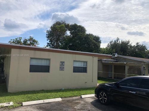 414 Nw 15th Way, Fort Lauderdale, FL, 33311-8846 | Card Image