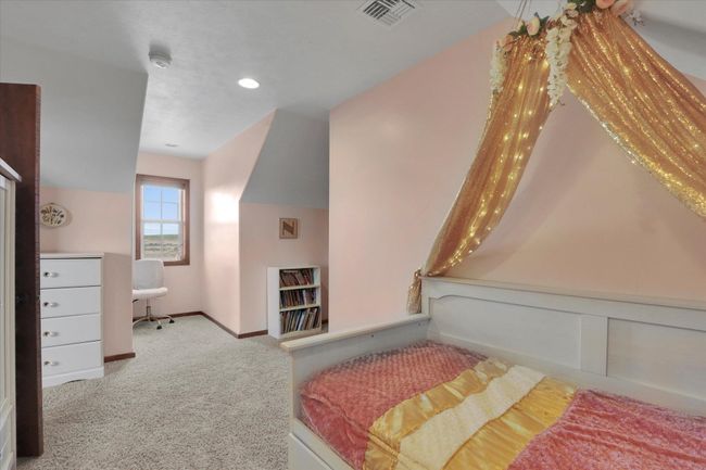28222 Wild Rose Ln N, House other with 5 bedrooms, 3 bathrooms and null parking in Davenport WA | Image 25