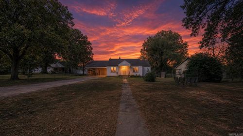 401 Hall St, Alton, MO, 65606-8352 | Card Image