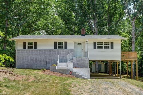 214 Regency Drive, Reidsville, NC, 27320 | Card Image