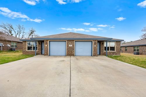 917 Brookview Dr, Copperas Cove, TX, 76522-2370 | Card Image