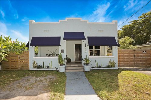 428 Ne 71st St, Miami, FL, 33138-5014 | Card Image