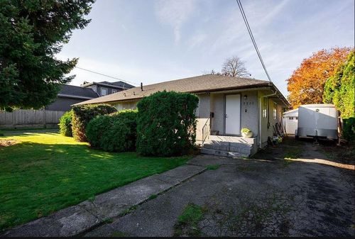 7711 Eperson Rd, Richmond, BC, V7C2K5 | Card Image