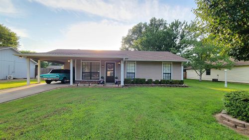 81 Pheasant Run Dr, Cabot, AR, 72023-3615 | Card Image