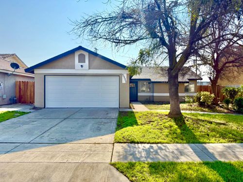 5551 W Acacia Avenue, Fresno, CA, 93722 | Card Image