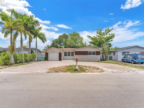 6525 Sw 18th St, Miramar, FL, 33023-2110 | Card Image