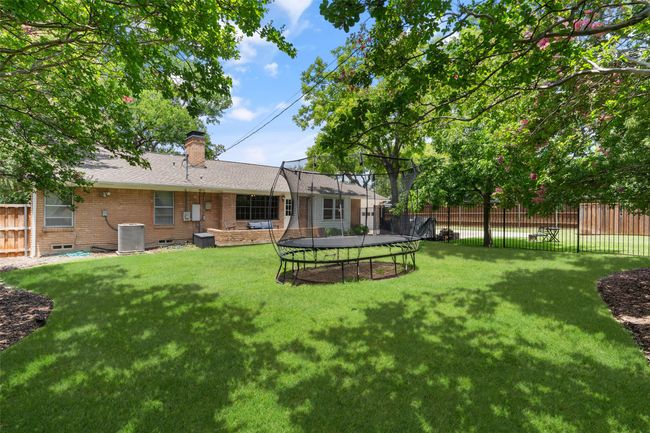 202 N Weatherred Dr, House other with 3 bedrooms, 2 bathrooms and null parking in Richardson TX | Image 28