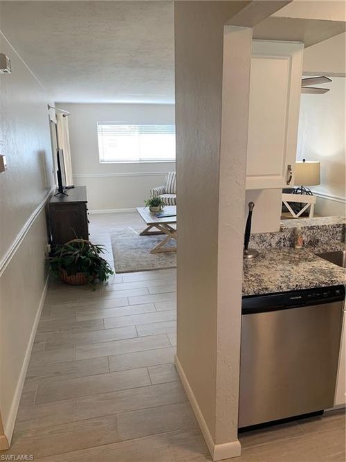 apt-436-6300 S Pointe Blvd, FORT MYERS, FL, 33919-4956 | Card Image