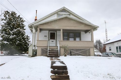 805 Hillcrest St, Parkersburg, WV, 26101-7029 | Card Image