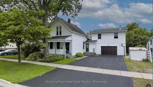 150 Palmerston St, Goderich, ON, N7A3E8 | Card Image