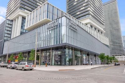 5511 - 55 Cooper St, Condo with 3 bedrooms, 3 bathrooms and 1 parking in Toronto ON | Image 2