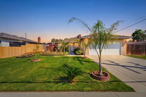 1931 N Douty St, Hanford, CA, 93230-2157 | Card Image