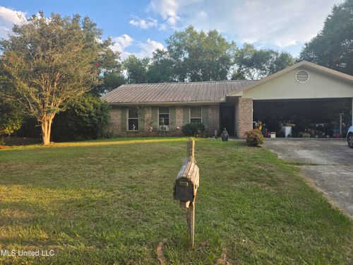15303 Northwood Hills Dr, Gulfport, MS, 39503-2327 | Card Image