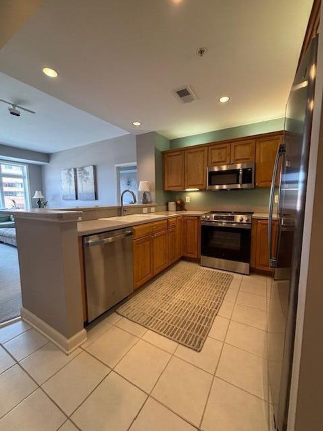 APT-316 - 220 Mac Ave, Condo with 2 bedrooms, 2 bathrooms and null parking in East Lansing MI | Image 10