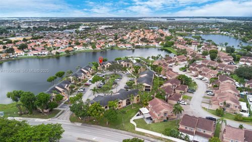 apt-d-8250 Nw 191st St, Hialeah, FL, 33015-5307 | Card Image