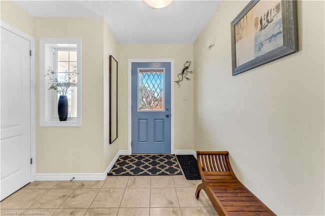 572 Altheim Cres, House other with 3 bedrooms, 4 bathrooms and 4 parking in Waterloo ON | Image 4