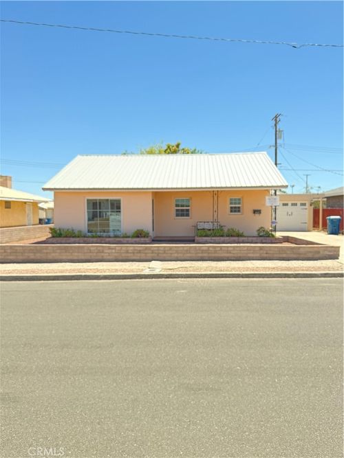 1621 Collins St, Needles, CA, 92363-2809 | Card Image