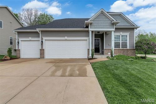 917 Summit Oaks Dr, Eureka, MO, 63025-1094 | Card Image