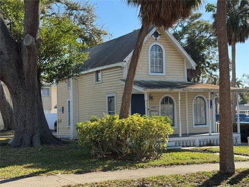 1505 6th Ave W, Bradenton, FL, 34205-6704 | Card Image