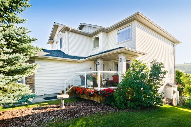 97 Gleneagles Terrace, Home with 4 bedrooms, 3 bathrooms and 4 parking in Cochrane AB | Image 11