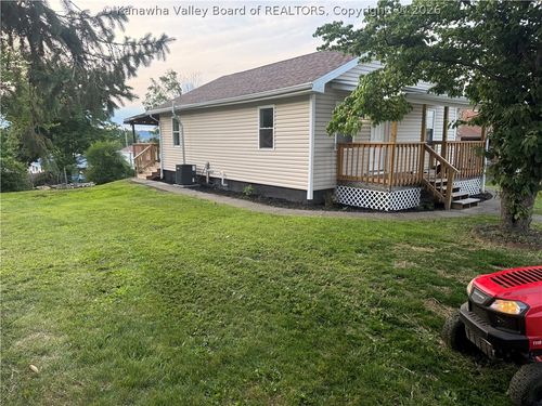 833 Allview Dr, South Charleston, WV, 25309-1805 | Card Image