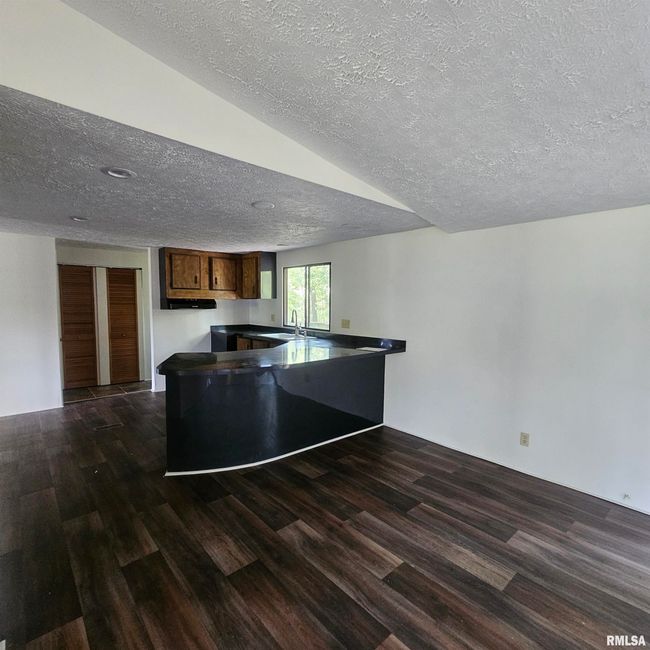 22488 N Mayflower Ln, House other with 3 bedrooms, 2 bathrooms and null parking in Dix IL | Image 15