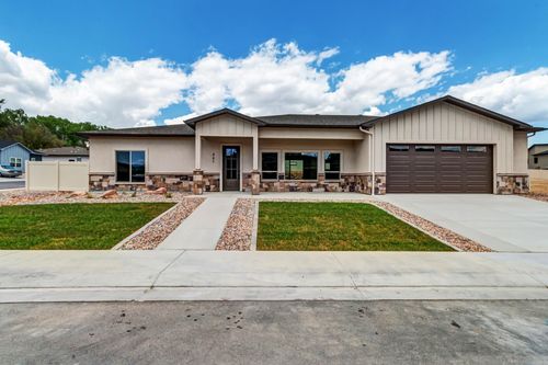 661 Tilman Dr, Grand Junction, CO, 81506-4432 | Card Image