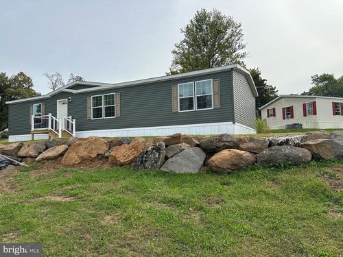 21 Golfview Dr, QUAKERTOWN, PA, 18951 | Card Image