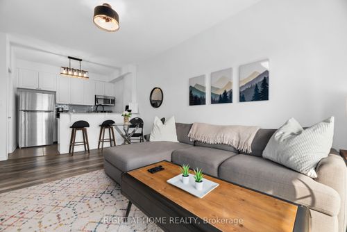 303-1 Sidney Lane, Clarington, ON, L1C0N5 | Card Image