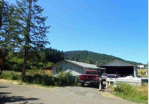 703 Main St, Yoncalla, OR, 97499-9012 | Card Image