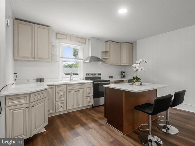 2304 Poplar Rd, House other with 4 bedrooms, 4 bathrooms and null parking in Baltimore MD | Image 38