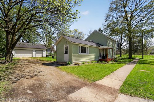 622 Factory St, Howell, MI, 48843-1593 | Card Image
