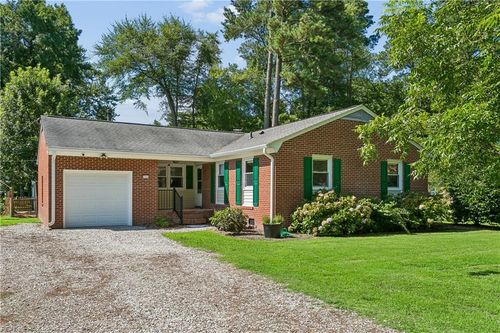 322 Sharon Dr, Seaford, VA, 23696-2445 | Card Image