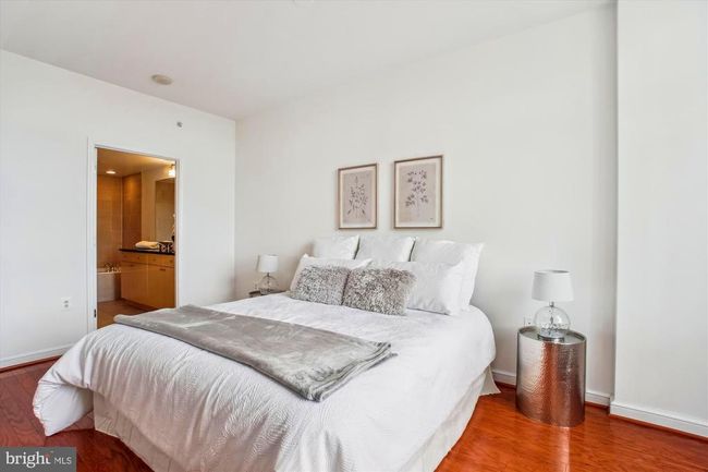 UNIT-805 - 11990 Market St, Condo with 3 bedrooms, 2 bathrooms and null parking in RESTON VA | Image 21