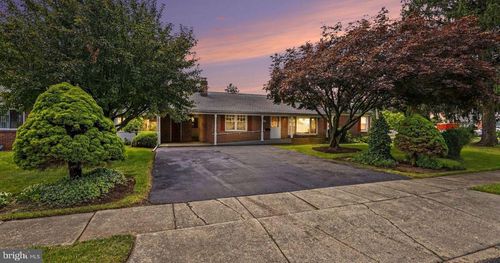 113 Grant Dr, HANOVER, PA, 17331-1341 | Card Image